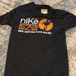 Mens Nike Black Graphic T-Shirt Small